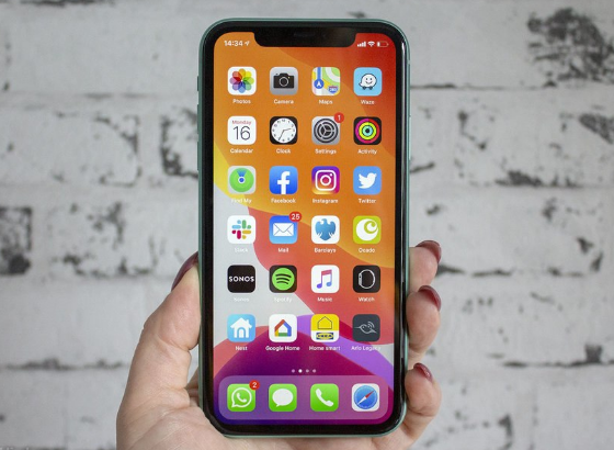 Những rủi ro khi ép cảm ứng iPhone 11