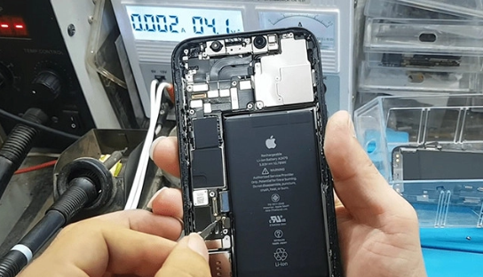 Thay pin cho iPhone 12
