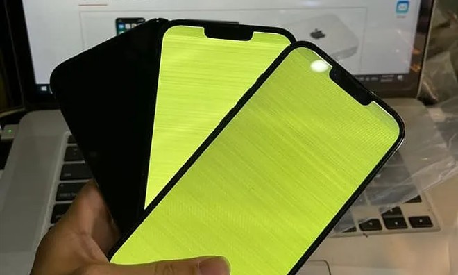 Có nên đầu tư thay màn iPhone 13 hay không?