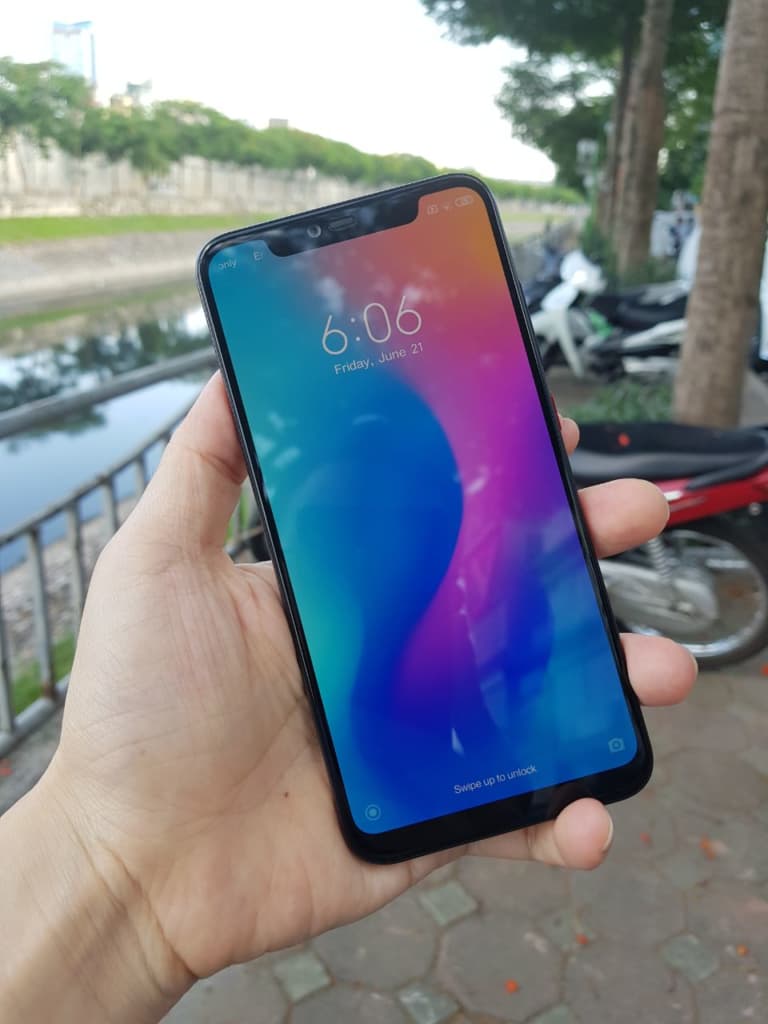 Mi 8 Pro - giảm sốc cực đại - trở thành ông vua tầm trung! - Clickbuy