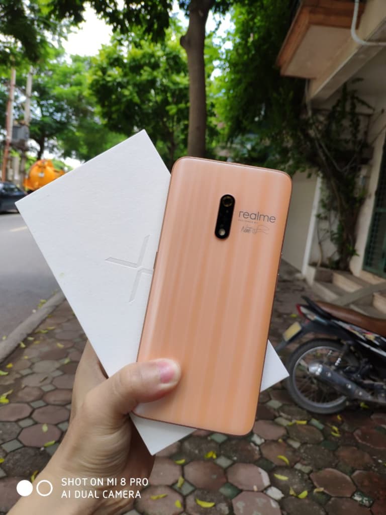 Realme X - Master Edition: câu chuyện độc đáo giữa "Hành" và "Tỏi" - Clickbuy