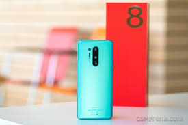 Camera của OnePlus 8 Pro 5G nhìn xuyên qua các vật thể bằng nhựa