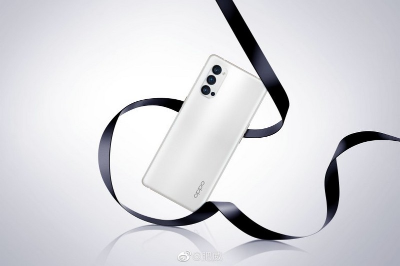 Oppo Reno 4 Pro với hai tuỳ chọn màu Trắng và Đen khác biệt