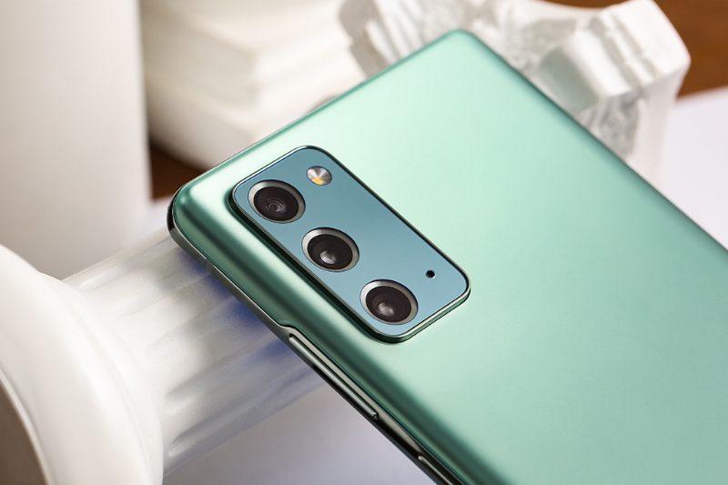 Samsung Galaxy Note20+ và Galaxy Note 20 có dung lượng pin xấp xỉ