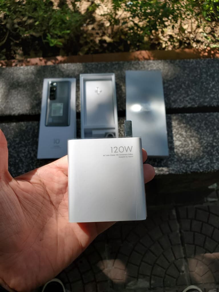 Trên tay Mi 10 Ultra - vị vua tối cao của Xiaomi năm 2020 - Clickbuy