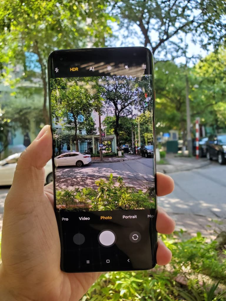 Trên tay Mi 10 Ultra - vị vua tối cao của Xiaomi năm 2020 - Clickbuy