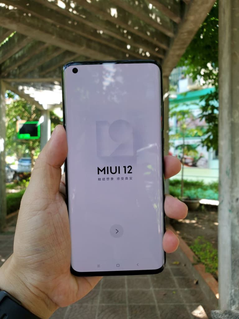 Trên tay Mi 10 Ultra - vị vua tối cao của Xiaomi năm 2020 - Clickbuy