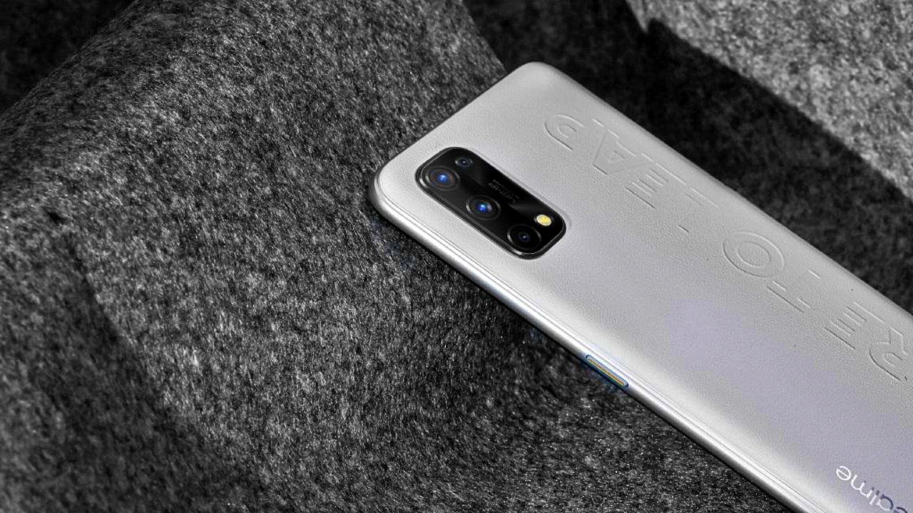 Realme Q2 Pro chính thức lộ diện thiết kế trước ngày ra mắt: Mặt lưng bằng da và 4 camera sau