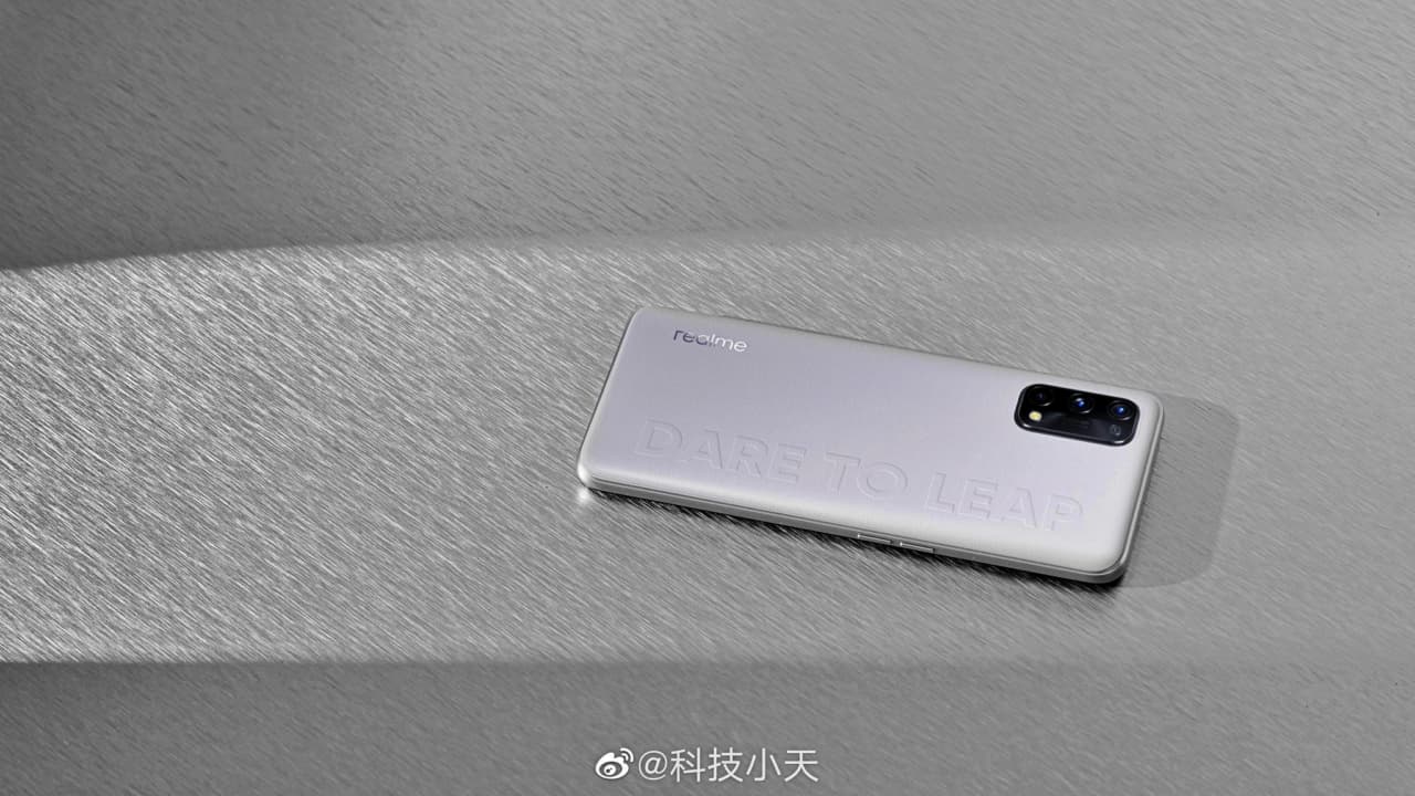 Realme Q2 Pro chính thức lộ diện thiết kế trước ngày ra mắt: Mặt lưng bằng da và 4 camera sau