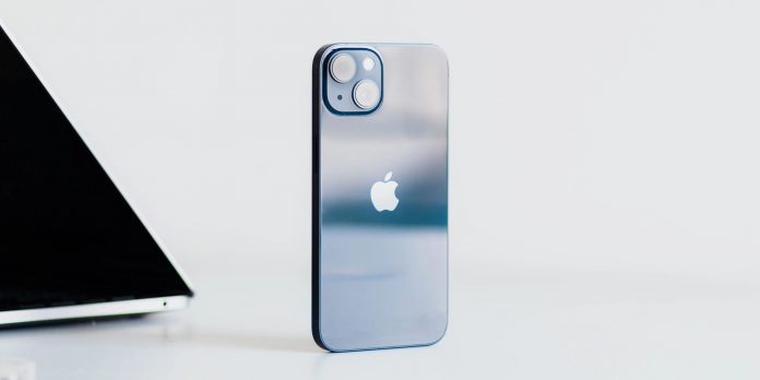 Sau bộ đôi M1, Apple chuẩn bị giới thiệu chip “nhà làm” thiết kế cho iPhone 5G - Clickbuy