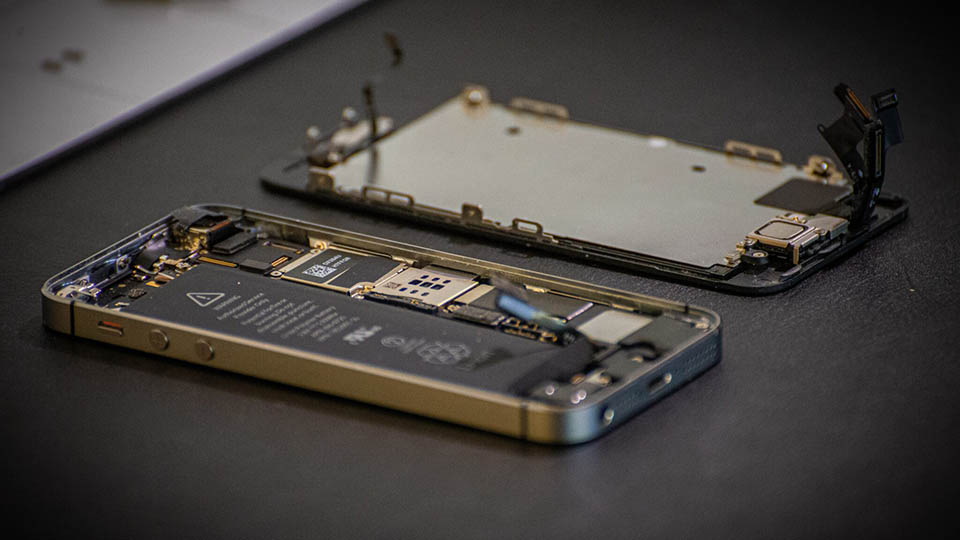 Apple Store sẽ từ chối sửa chữa iPhone bị mất hoặc ăn cắp - Clickbuy