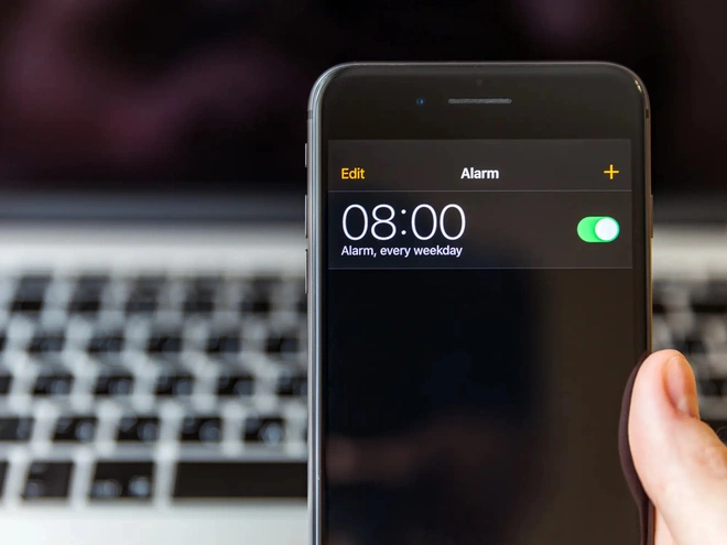 Hướng dẫn sửa lỗi báo thức trên iPhone - Clickbuy