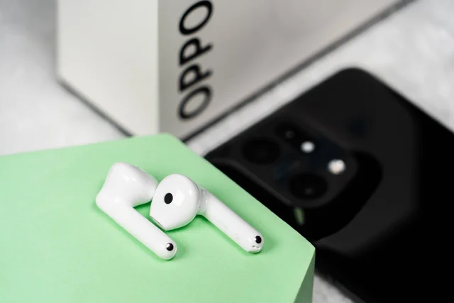 OPPO ra mắt tai nghe không dây Enco R - Clickbuy