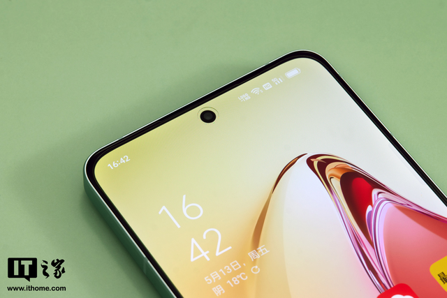 Bất ngờ đập hộp OPPO Reno8 Pro+ trước ngày công bố - Clickbuy