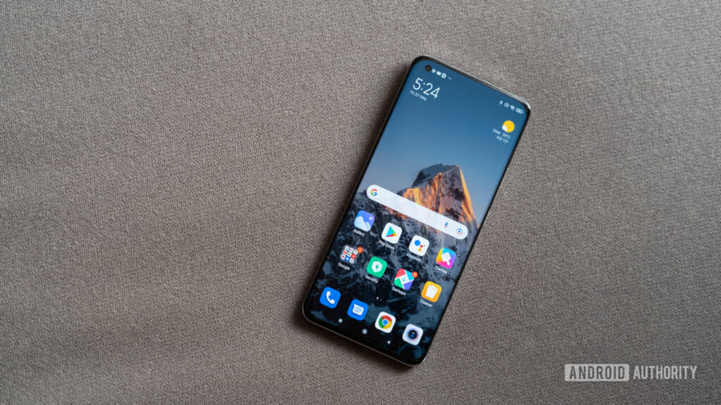 Xuất hiện hình ảnh cho thấy Xiaomi 12 Ultra sắp được ra mắt - Clickbuy