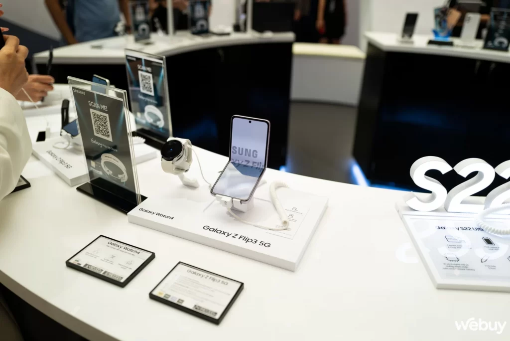 Khai trương cửa hàng trải nghiệm Galaxy Pop-up Store đầu tiên tại Việt Nam - Clickbuy