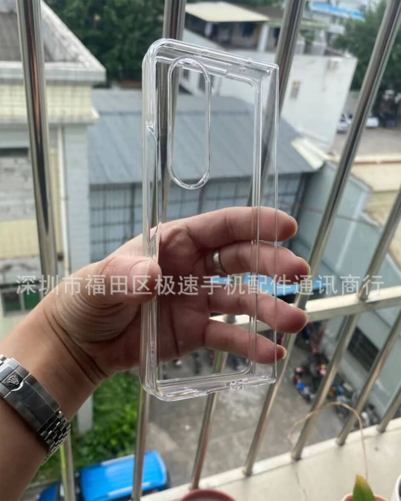 Ốp lưng rò rỉ của Galaxy Z Fold4 tiết lộ nhiều chi tiết quan trọng Rò rỉ Galaxy Z Fold4 sẽ có tỉ lệ màn hình to hơn Galaxy Z Fold3 - Clickbuy