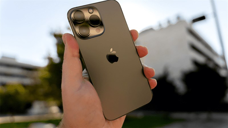 Choáng ngợp trước số tiền để sở hữu một chiếc iPhone sau 10 năm nữa - Clickbuy