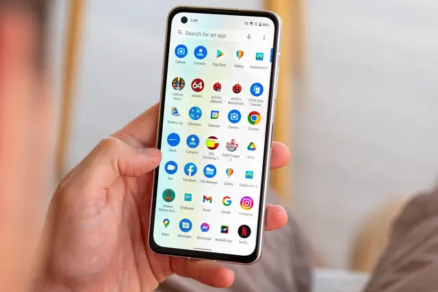 Ra mắt ASUS Zenfone 9 với Snapdragon 8+ Gen 1, 2 ống kính độc lập, được chứng nhận chống nước và bụi bẩn IP68 - Clickbuy