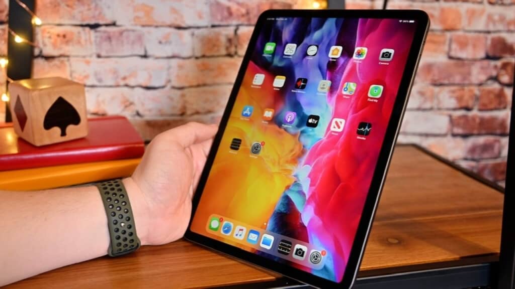 Apple sẽ trang bị cho tấm nền OLED cho iPad Pro với thiết kế mỏng nhẹ hơn?