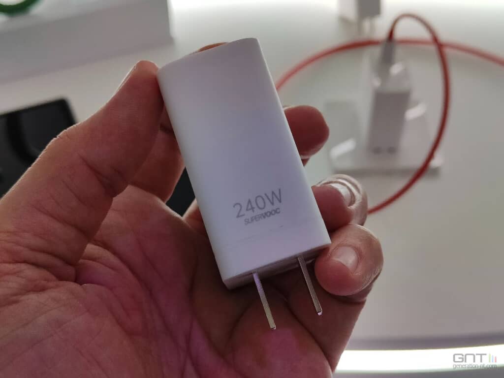 Các thương hiệu Smartphone tại Trung Quốc đang phát triển công nghệ sạc SuperVooc lên tới 240W - Clickbuy