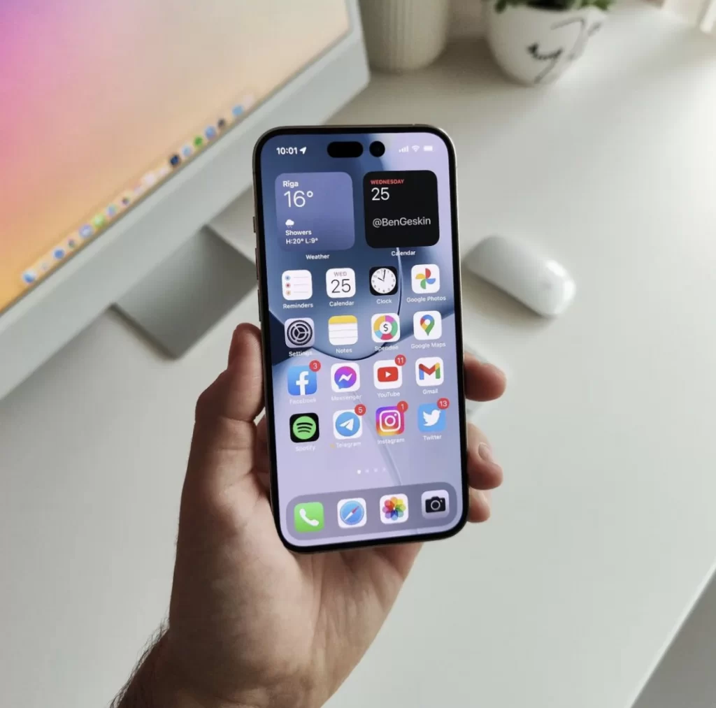 Rò rỉ hình ảnh thực tế iPhone 14 và iPhone 14 Pro Max? - Ảnh 3. Rò rỉ hình ảnh thực tế iPhone 14 và iPhone 14 Pro Max? - Clickbuy