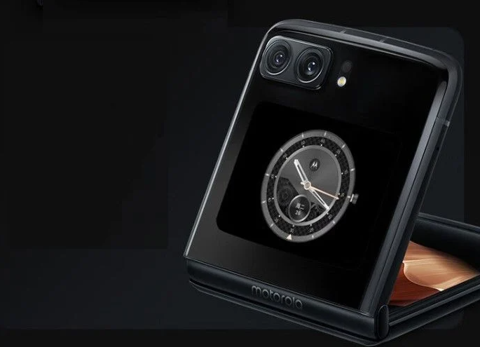 Motorola chính thức ra mắt Moto Razr 2022 với thiết kế màn hình gập kiểu vỏ sò - Clickbuy