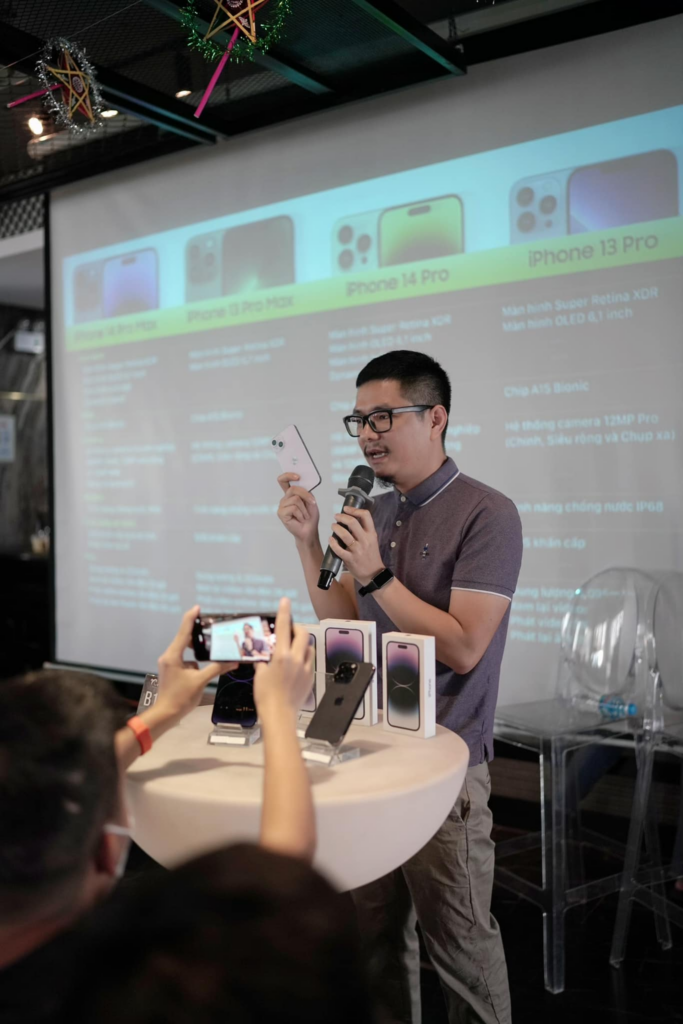 Sự kiện Tech Offline trải nghiệm iPhone 14 series đầu tiên tại Việt Nam - Clickbuy