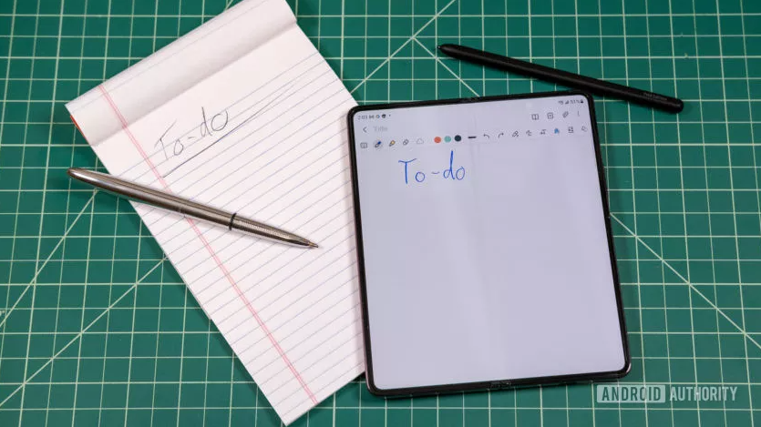 Bút S Pen sẽ tích hợp trên thân máy của Galaxy Z Fold 5? - Clickbuy