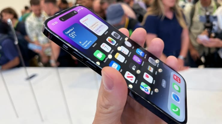 Samsung sẽ cung cấp phần lớn màn hình OLED cho các thiết bị iPhone 14 - Clickbuy