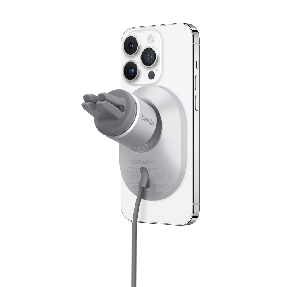 Bộ sạc không dây trên ô tô Belkin BOOST CHARGE™ PRO với MagSafe ra mắt: Mức sạc nhanh nhất có thể lên đến 15W cho iPhone 12 trở lên.