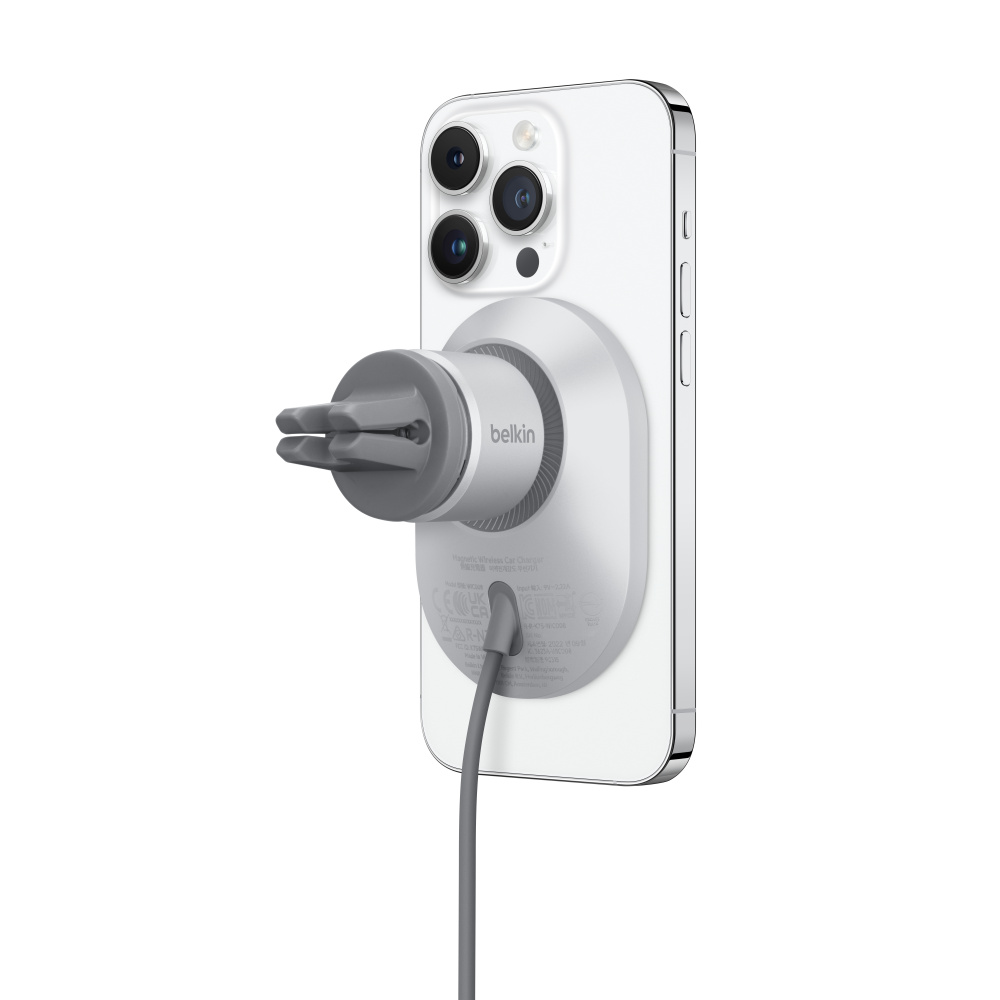 Bộ sạc không dây trên ô tô Belkin BOOST CHARGE™ PRO với MagSafe ra mắt: Mức sạc nhanh nhất có thể lên đến 15W cho iPhone 12 trở lên.