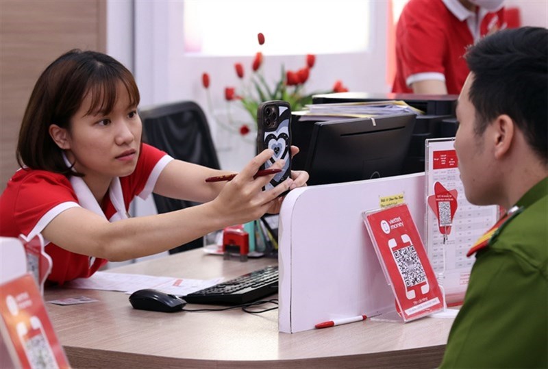 Các thuê bao di động chưa chuẩn hoá thông tin chính thức bị khoá một chiều từ hôm nay - Clickbuy