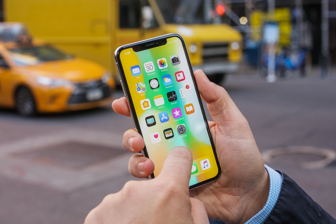 Đây là các thiết bị sẽ không được cập nhật iOS 17, có mẫu iPhone cực hot một thời - Clickbuy