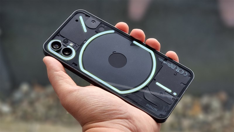Nothing Phone (2)