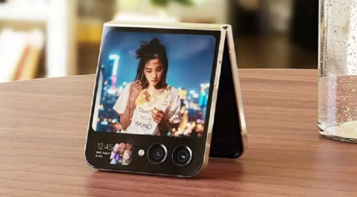 Galaxy Z Flip 5 - Màn hình phụ cực khủng- Clickbuy