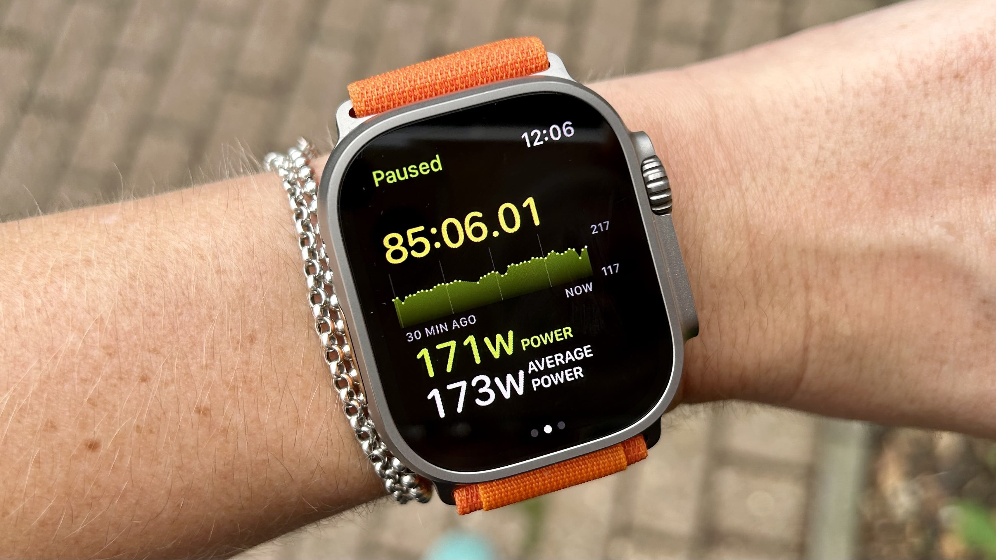 Người dùng đang rất mong chờ được thấy Apple Watch Ultra sử dụng màn hình micro-LED Người dùng đang rất mong chờ được thấy Apple Watch Ultra sử dụng màn hình micro-LED