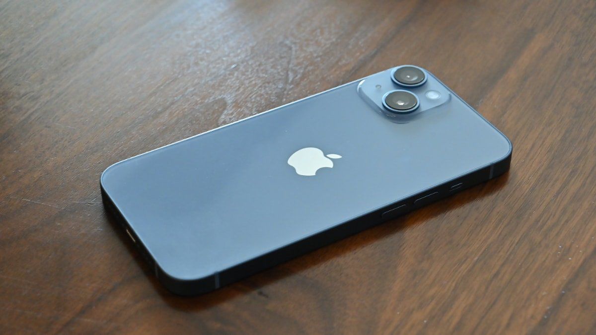 Tại sao iPhone vẫn "đắt hàng" dù thị trường giảm? - Clickbuy