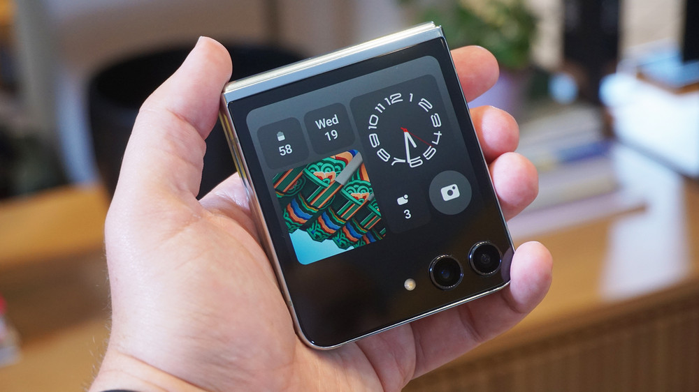 Z flip 5 click buy