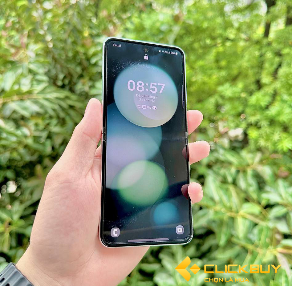 Điểm qua cấu hình Galaxy Z Flip 5 Clickbuy