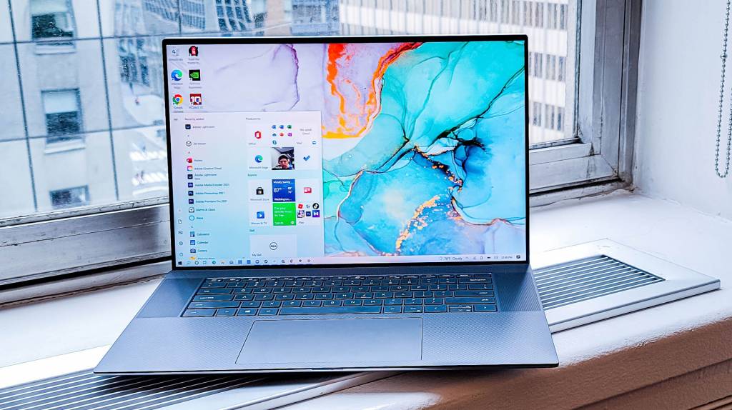 Dell XPS 17 và MacBook Pro: đều là những chiếc laptop mạnh mẽ