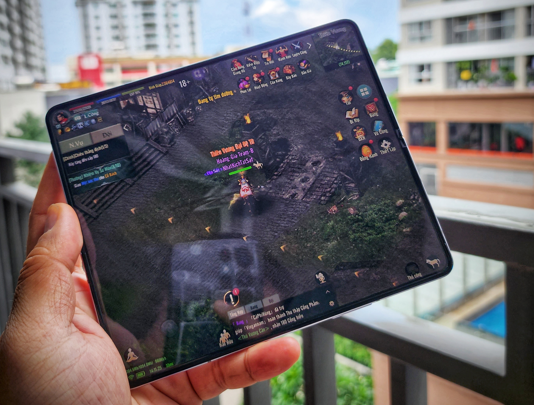 Cảm nhận nhanh Galaxy ZFold5: Khít hơn, thích hơn - Clickbuy