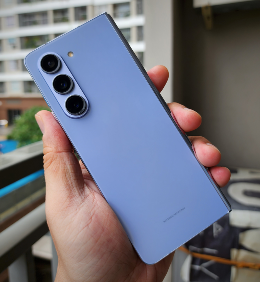 Cảm nhận nhanh Galaxy ZFold5: Khít hơn, thích hơn - Clickbuy
