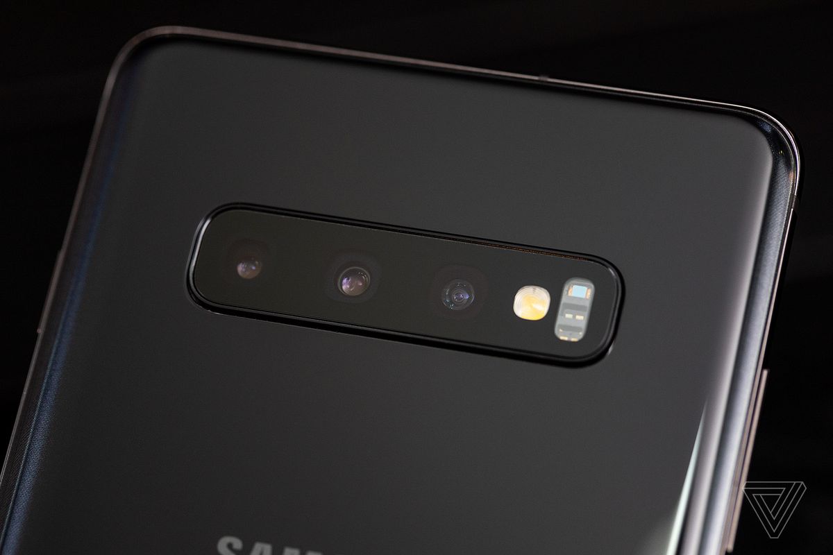 Khuyến mại shock cuối tuần: bộ đôi S10/ S10+ giảm tới 5 triệu!!!