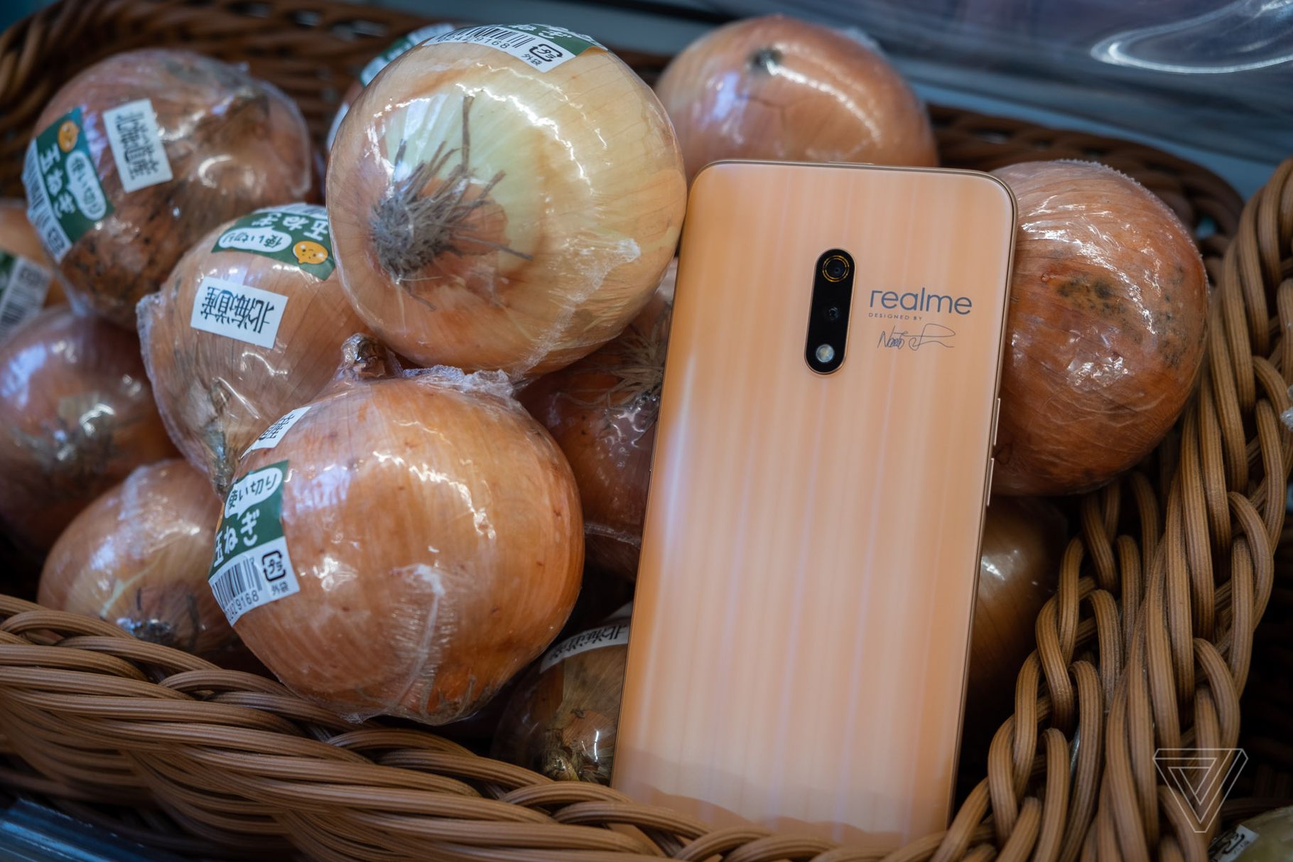 Realme X - Master Edition: câu chuyện độc đáo giữa "Hành" và "Tỏi" - Clickbuy