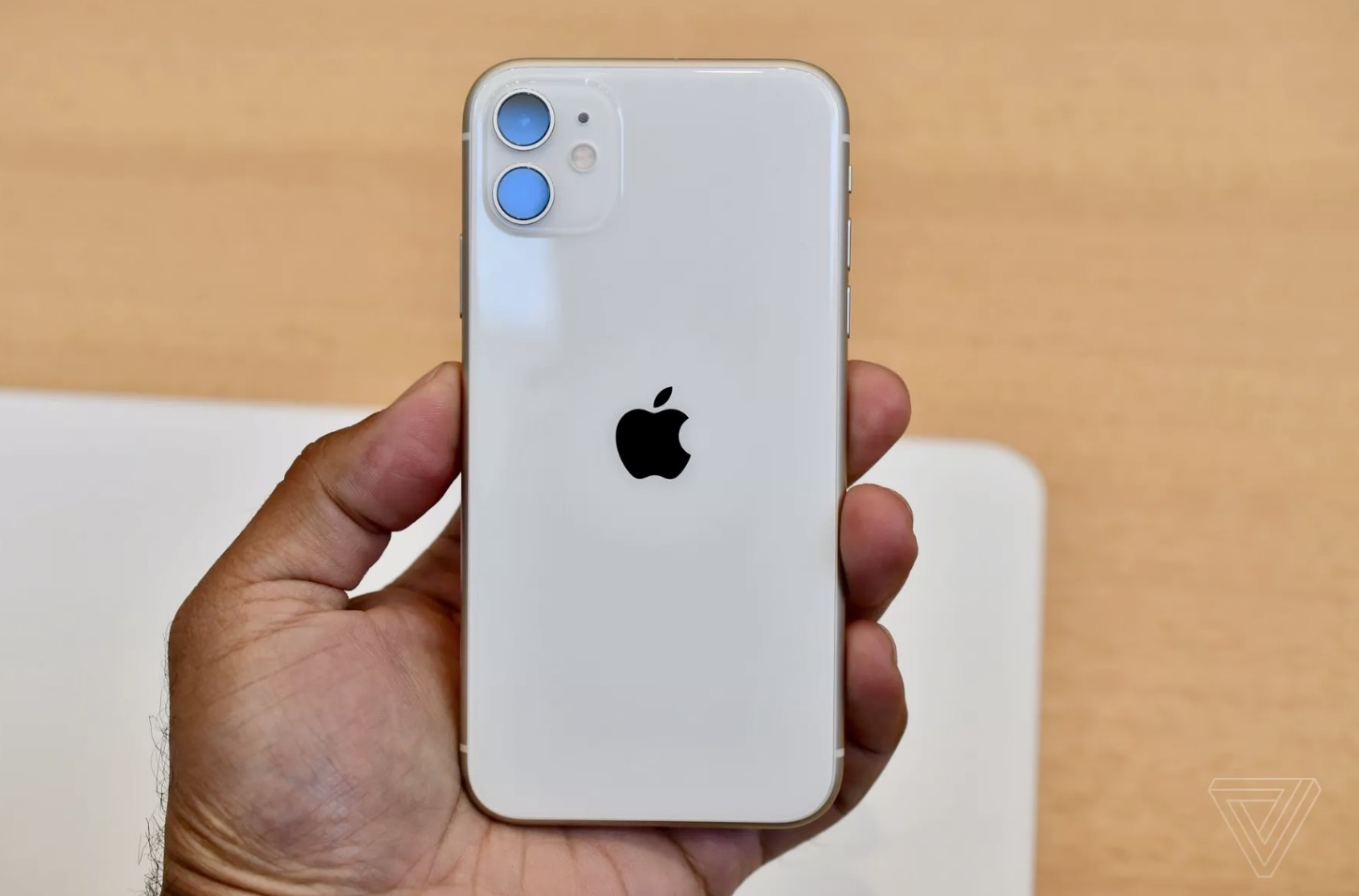 Toàn cảnh các màu sắc đặc biệt của bộ 3 iPhone mới - Clickbuy