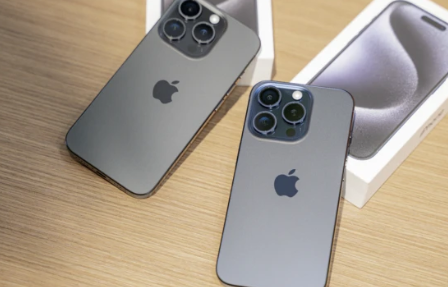 Thay chân sạc iPhone 15 Pro Max