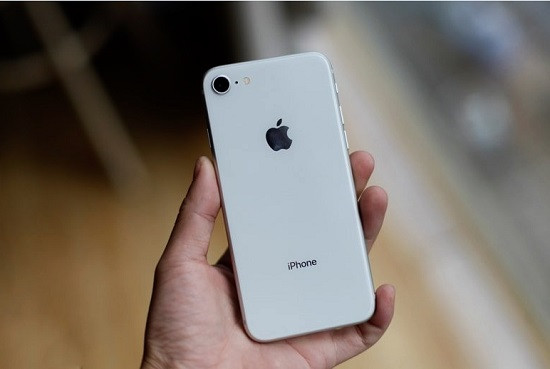 thay camera sau iPhone 8