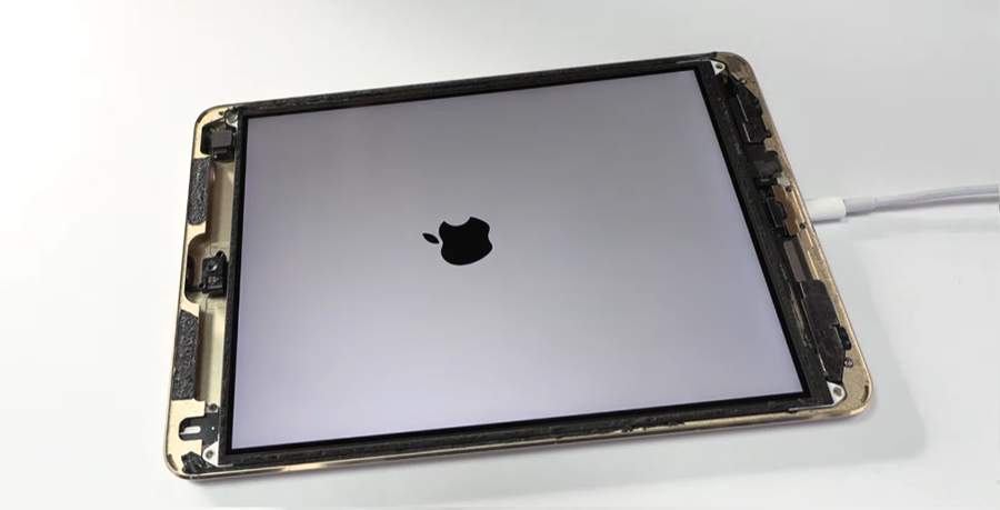 Quy trình thay chân sạc iPad Air 1 tại Clickbuy