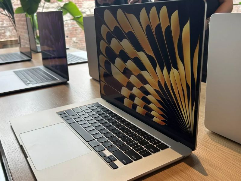 giải đáp thắc mắc về tính năng trên MacBook Air 2024